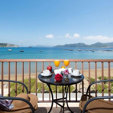 Methoni Beach Hotel ภายนอก รูปภาพ