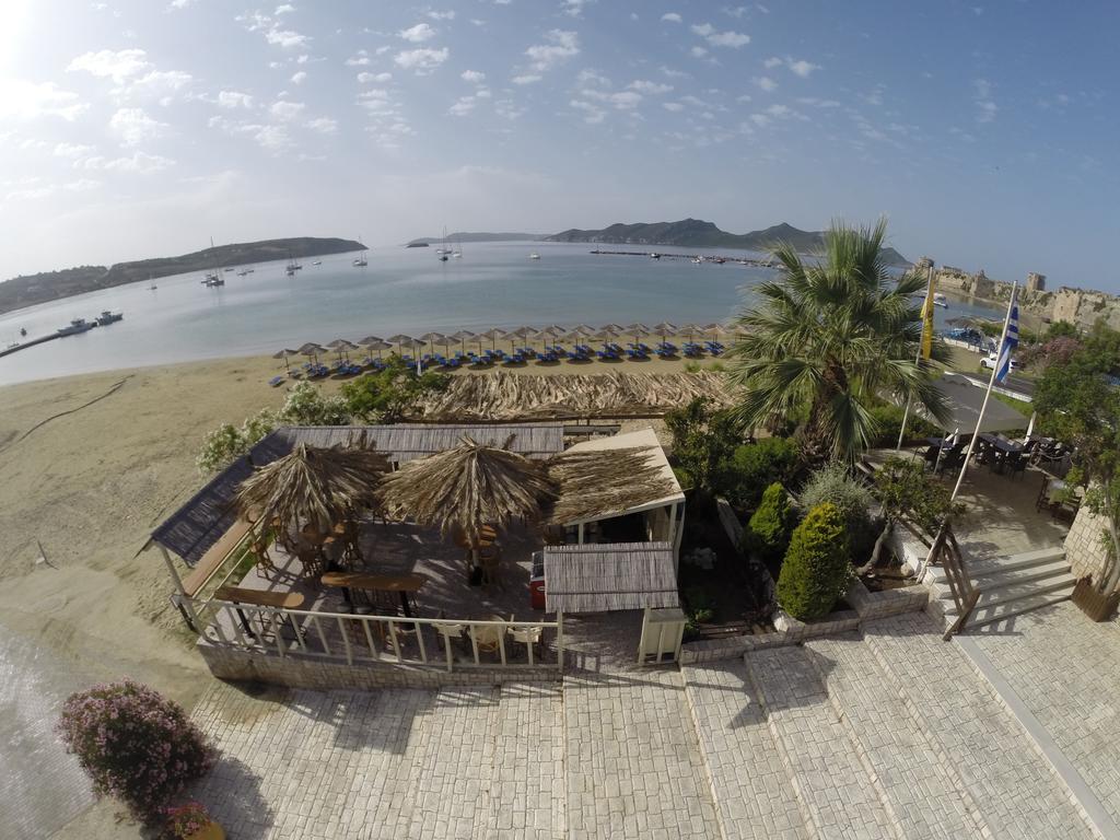 Methoni Beach Hotel ภายนอก รูปภาพ