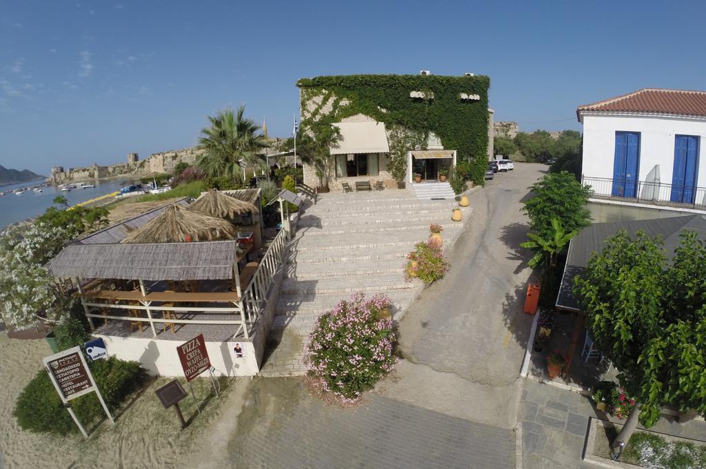 Methoni Beach Hotel ภายนอก รูปภาพ